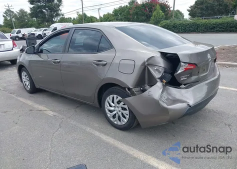 2018 Toyota Corolla Le z USA, uszkodzony, nr VIN 5YFBURHE3JP792041